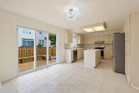 107 COLUMBIA Avenue, ON K1V 1Z3