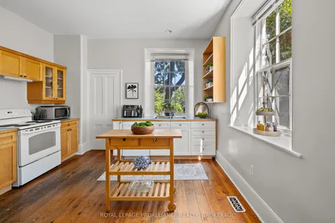 1049 Highway 2 N/A, ON K7L 4V1