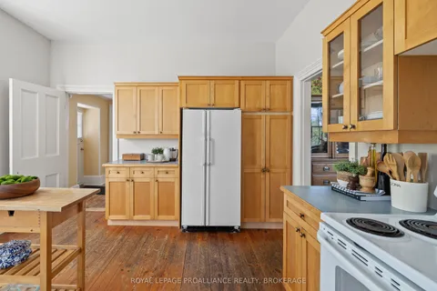 1049 Highway 2 N/A, ON K7L 4V1