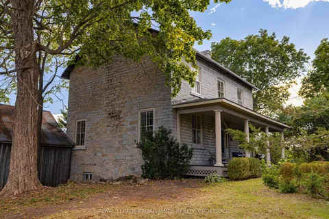 1049 Highway 2 N/A, ON K7L 4V1