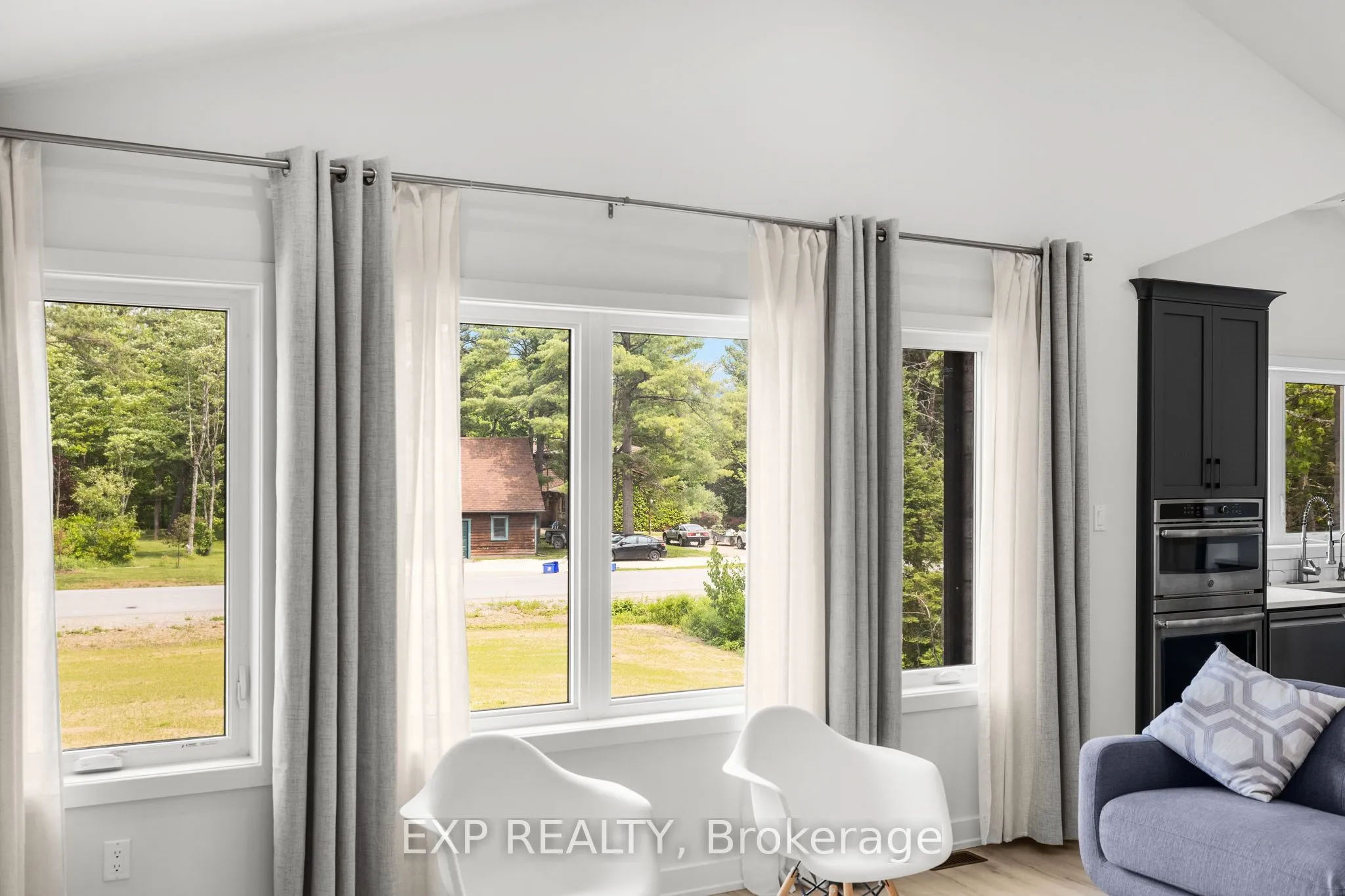 292 James Andrew Way, ON K7A 4S7