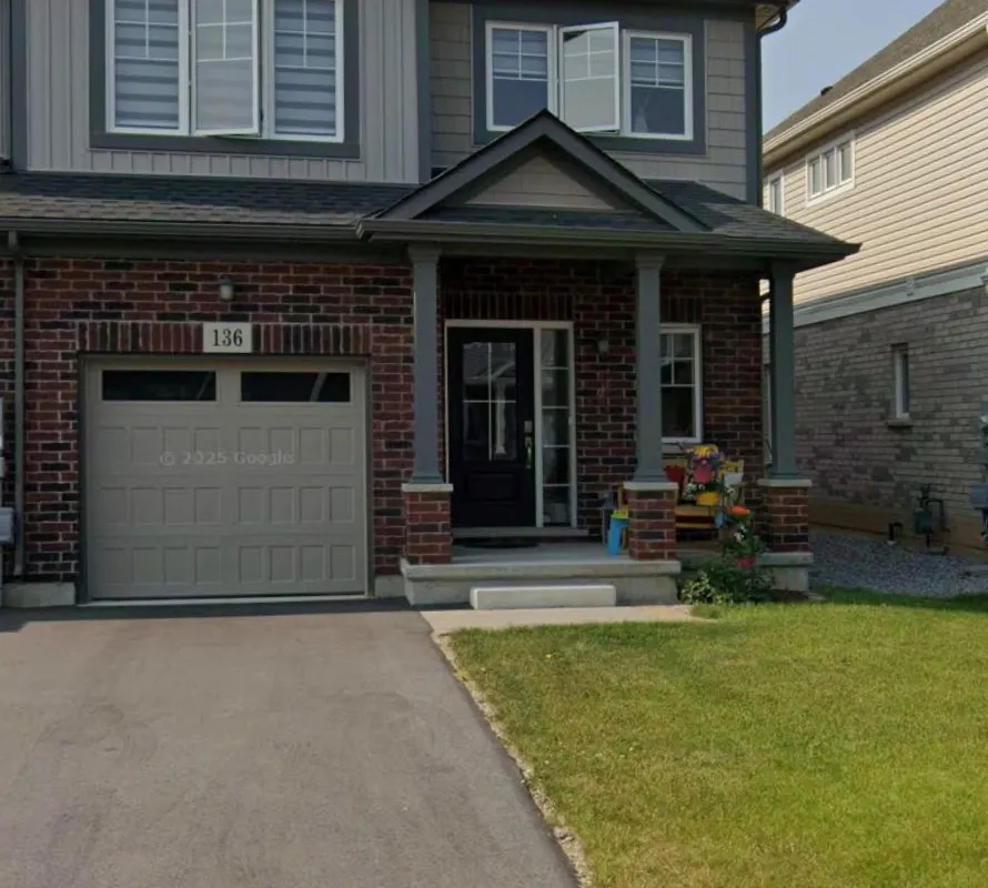 136 Alicia Crescent, ON L2V 0M2