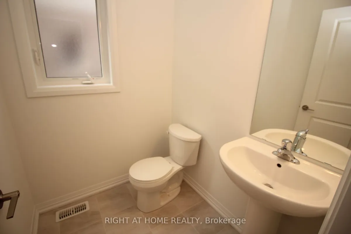 136 Alicia Crescent, ON L2V 0M2