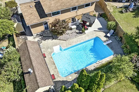 6750 Cherrygrove Road, ON L2E 5M6