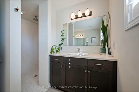 27 Hilborn Street, ON L9W 6V1