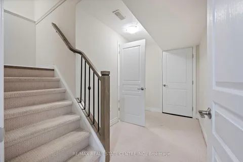 27 Hilborn Street, ON L9W 6V1