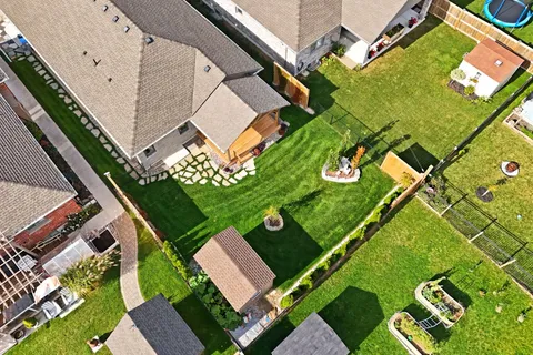 16 Forbes Crescent, ON N4W 0B3