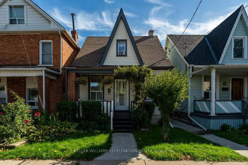 14 Minto Avenue, ON L8L 6E2