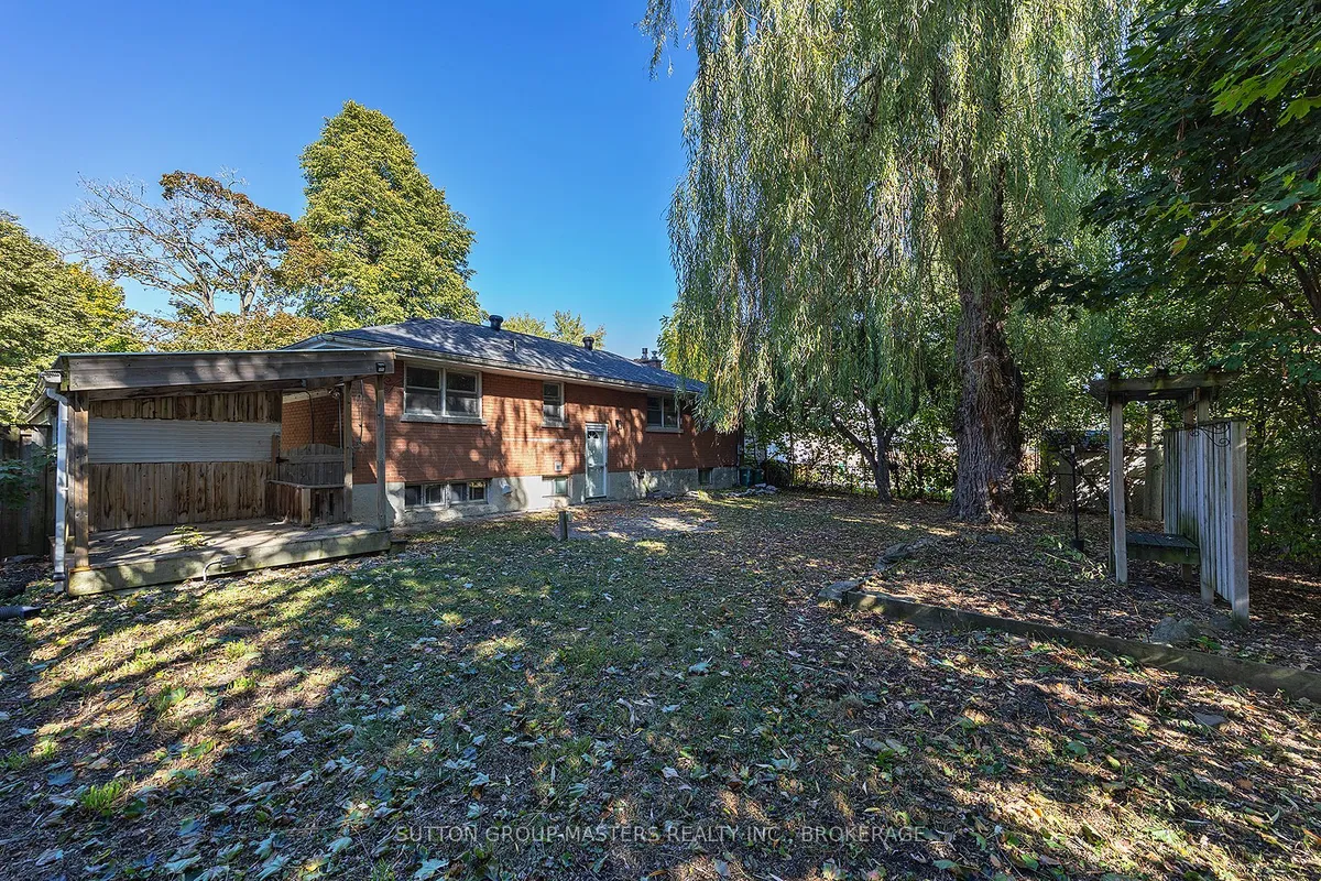 38 Watts Crescent, ON K7M 2P3