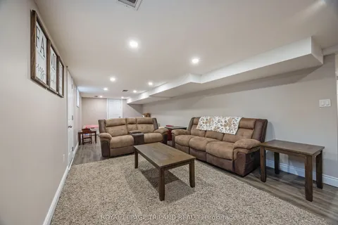 177 Queen Street, ON N0M 1A0