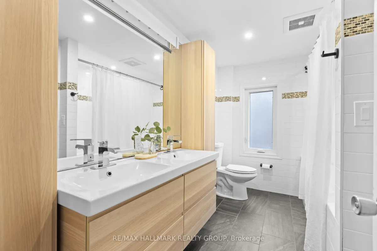 185 Pretoria Avenue, ON K1S 1X1