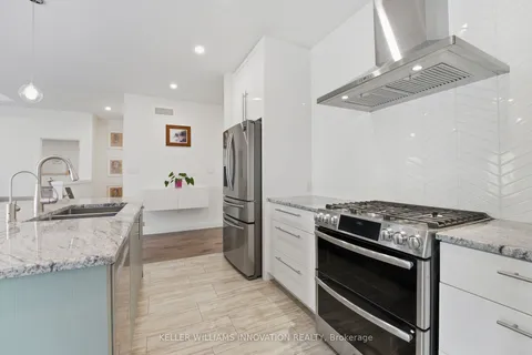 19 Gilmer Crescent, ON N4W 0H2