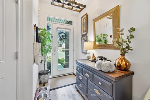 3969 Crown Street, ON L3J 0S7