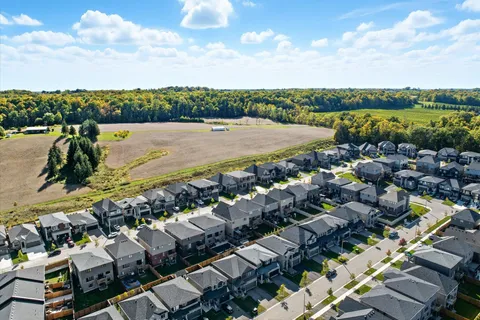 3969 Crown Street, ON L3J 0S7