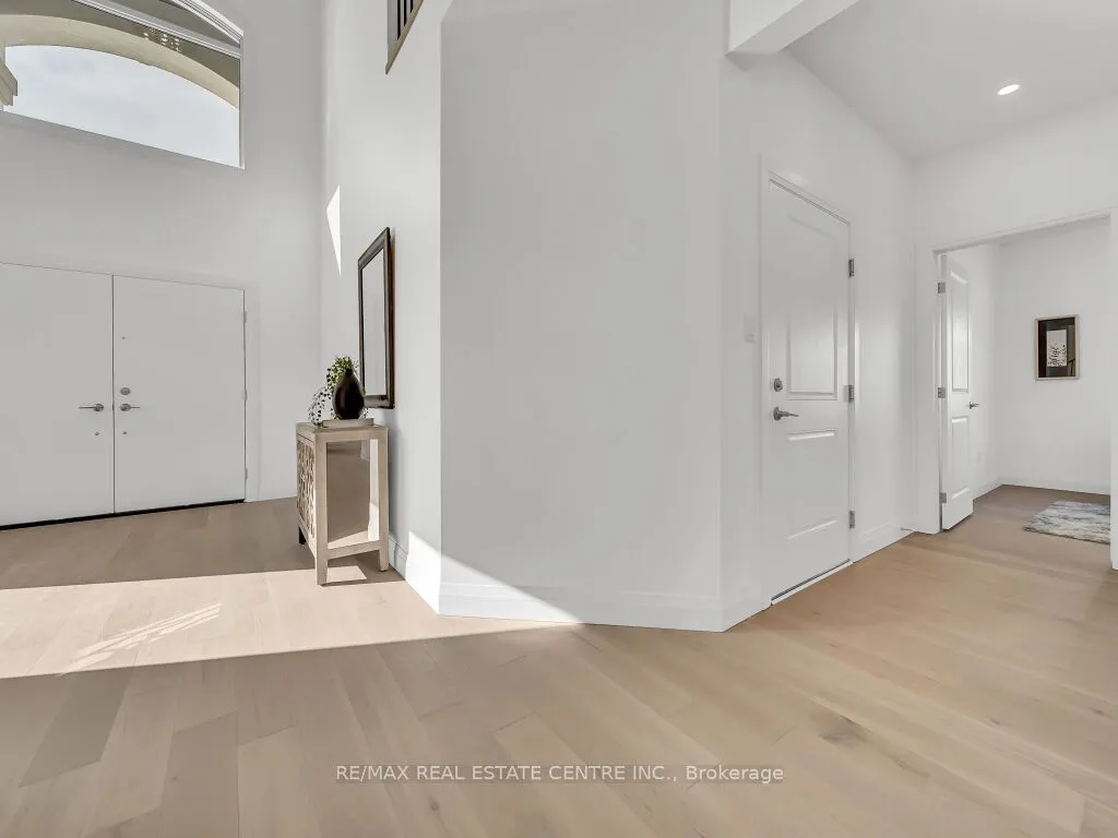 845 Darnley Boulevard, ON N6M 0L9