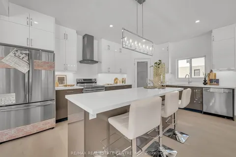 845 Darnley Boulevard, ON N6M 0L9