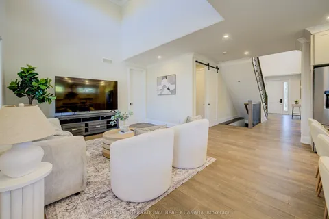 6 Gore Estate Court, ON N0B 1E0