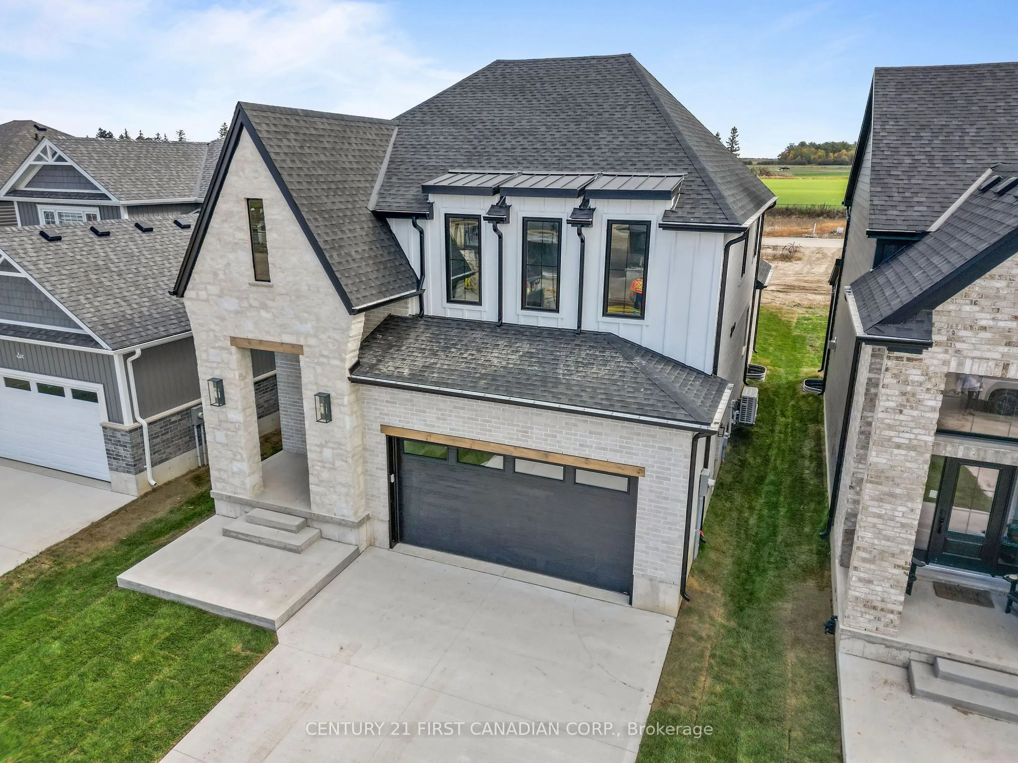 8 Sheldabren Street, ON N0M 1A0