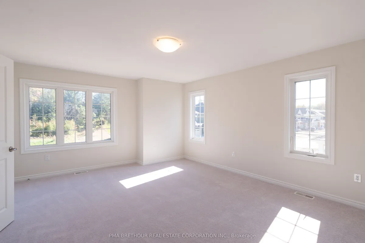 460 Beechwood Forest Lane, ON P1P 1A7