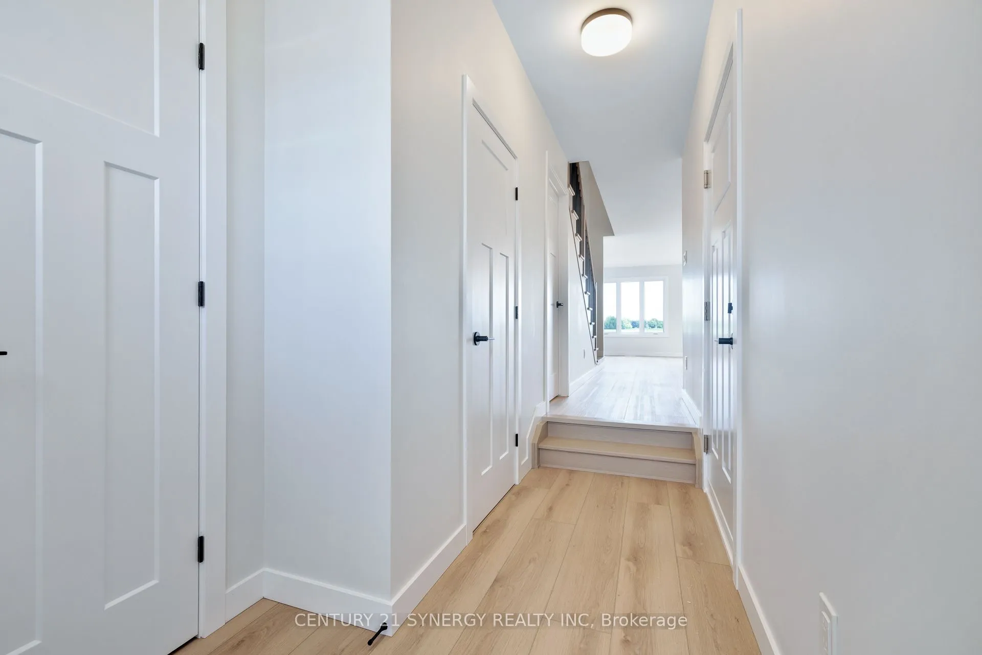 25 HELEN Street, ON K0A 1R0