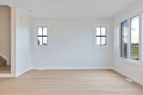 25 HELEN Street, ON K0A 1R0