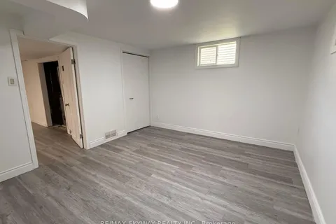 207 Thorold Road, ON L3C 3V9