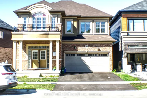 32 Stauffer Road, ON M6A 1N3