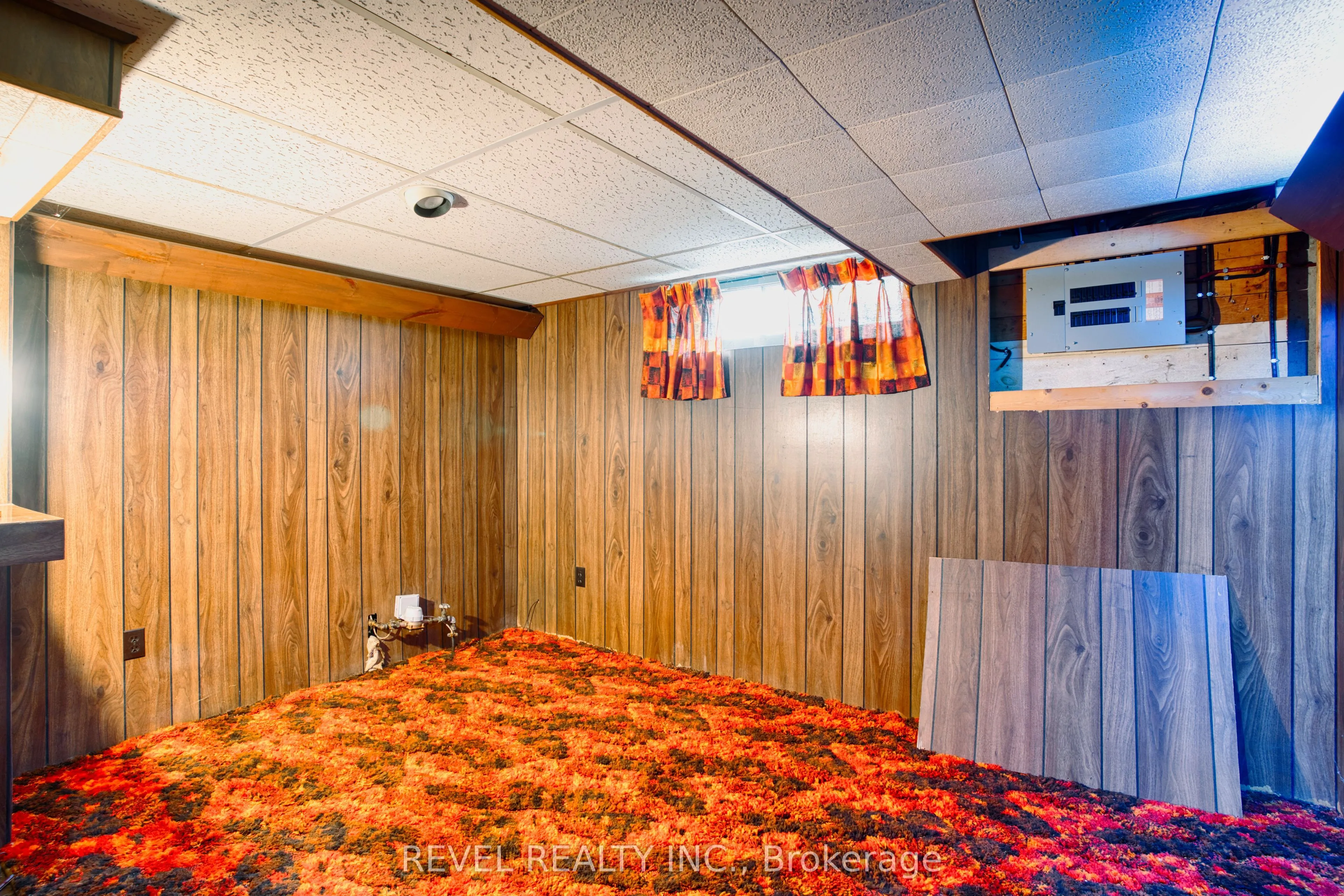 143 Oakside Street, ON N5Y 1E8