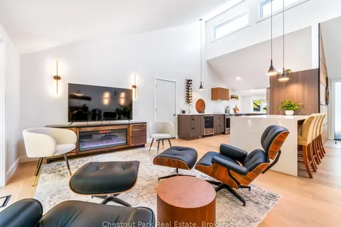 9 Armstrong Crescent, ON N0C 1H0