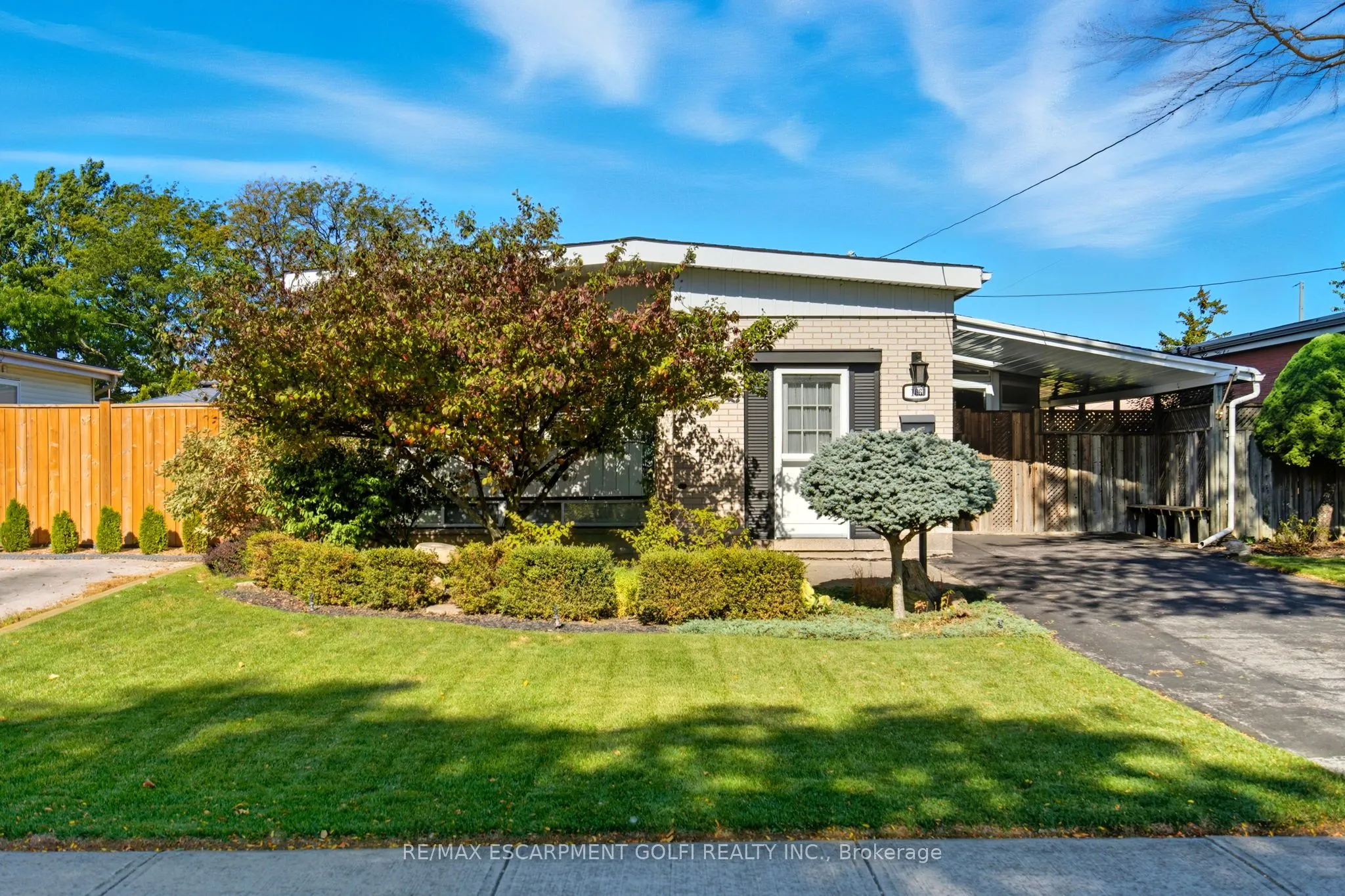 106 Fielding Crescent, ON L8V 2P5