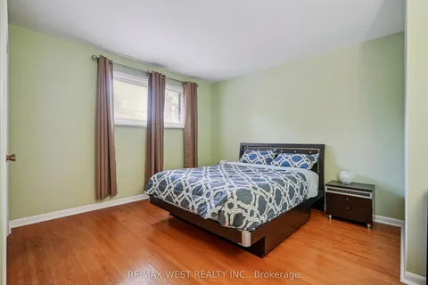 57 East 36th Street, ON L8V 3Y8