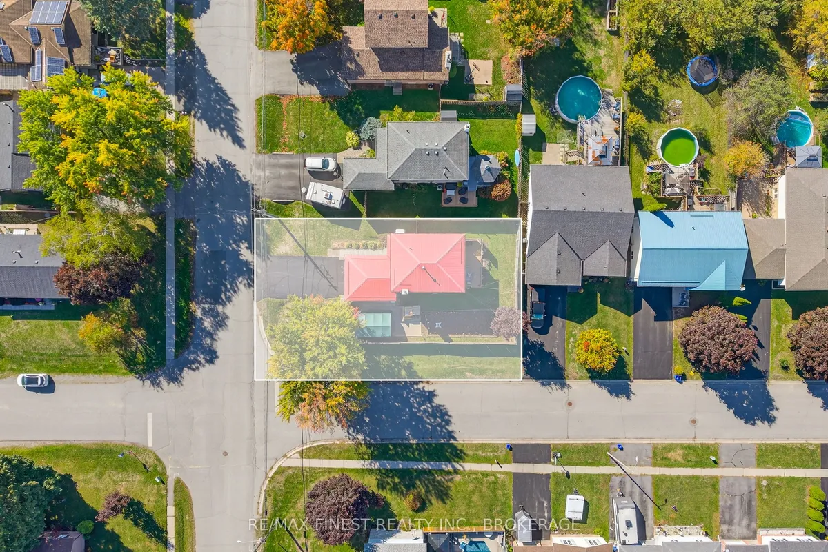 231 Church Street, ON K7R 1C5