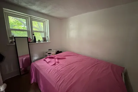 345 Gloucester St N Street, ON K6H 3X1