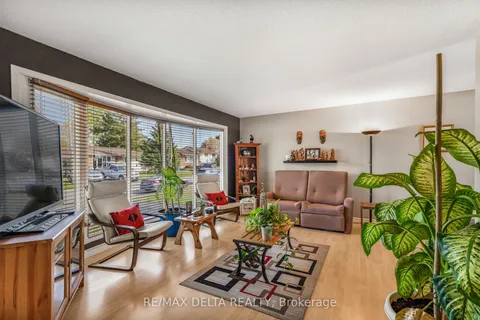 722 Nicole Street, ON K4K 1G4