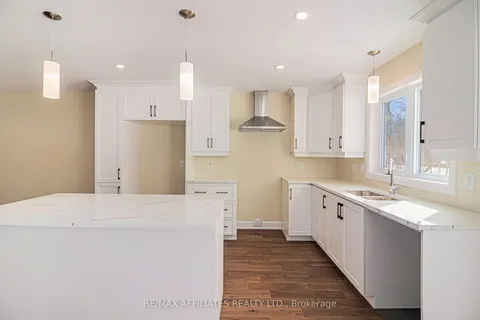 353 VOYAGEUR Place, ON K0A 1W0