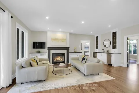 6196 Elkwood Drive, ON K4P 1M9