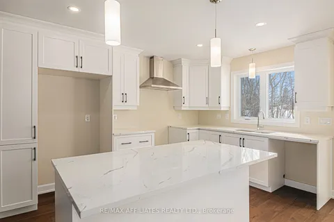 351 VOYAGEUR Place, ON K0A 1W0