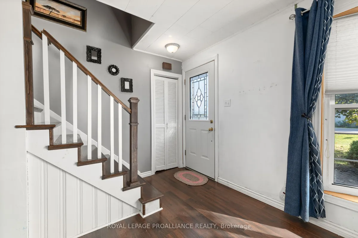 1067 AIRPORT Parkway, ON K8N 4Z6