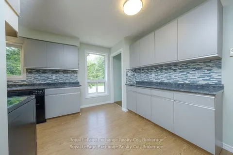 649 LLOYD Street, ON N0H 2C1