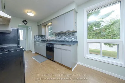 649 LLOYD Street, ON N0H 2C1