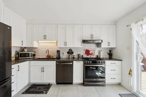 2092 Legrand Crescent, ON K1E 3T6