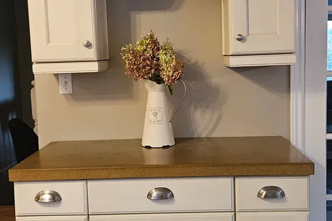 10175 41 Highway, ON K0H 1Z0