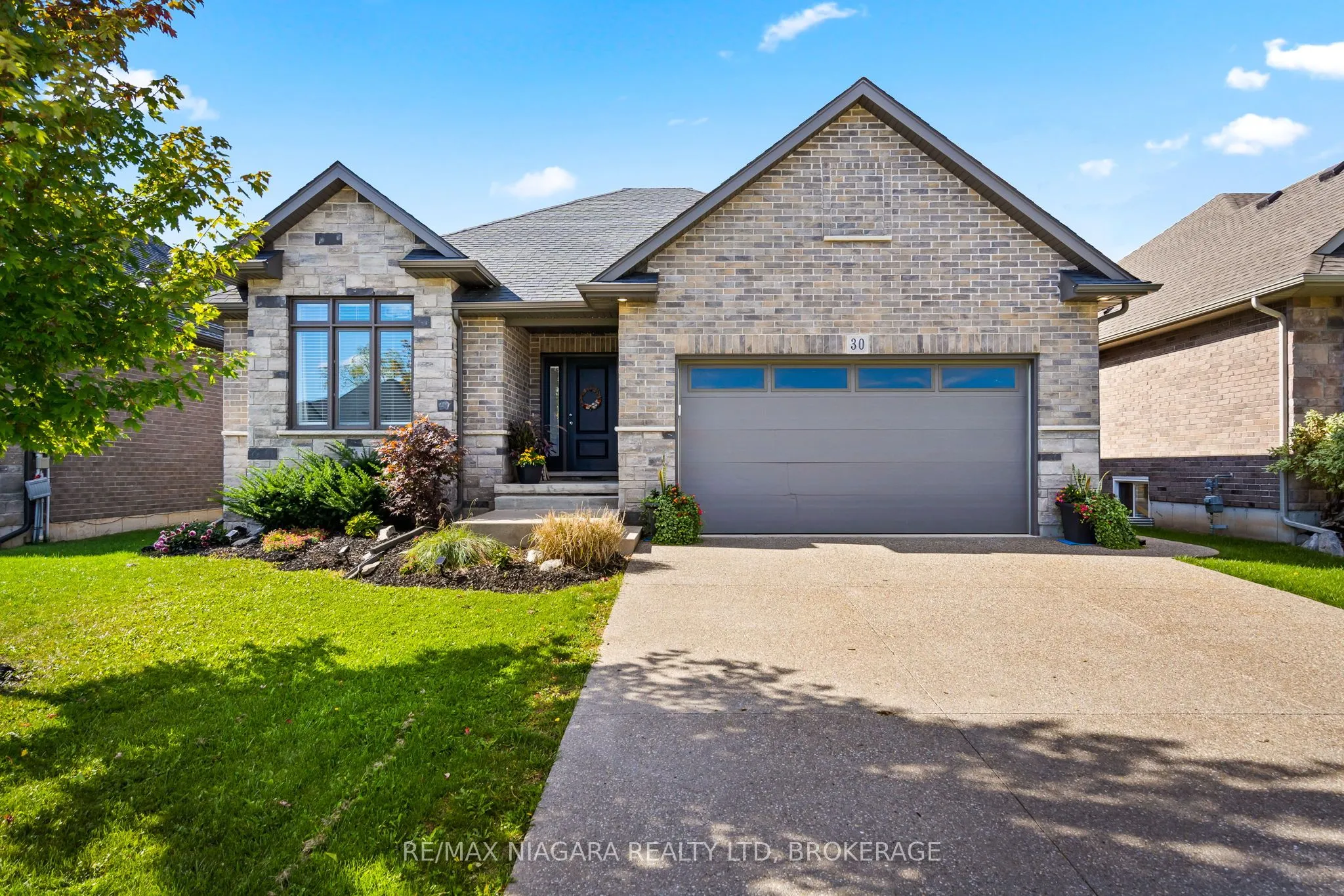 30 Renfield Street, ON L3K 0A7