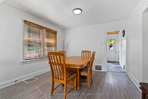 94 Clare Avenue, ON L3K 5H4