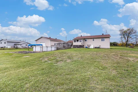 699 Ferguson Falls Road, ON K7C 0C5