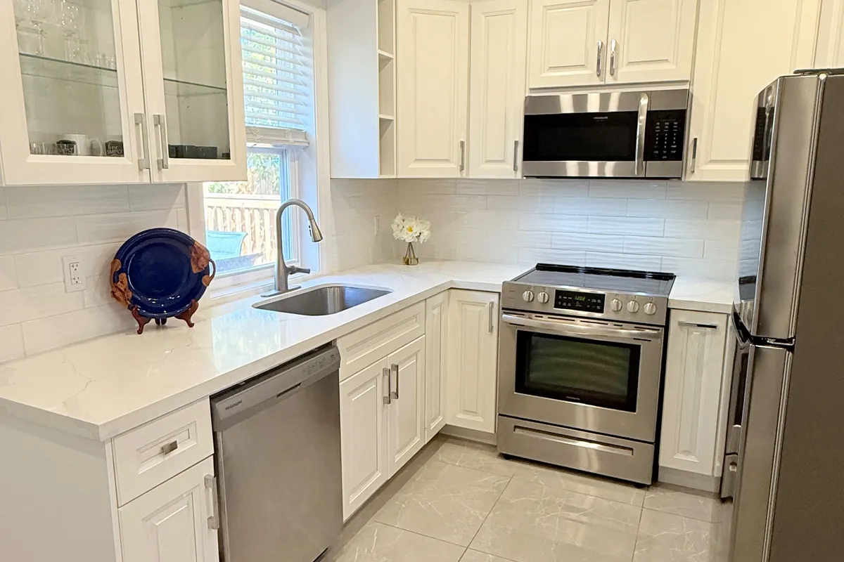 4577 Victoria Avenue, ON L2E 4B5