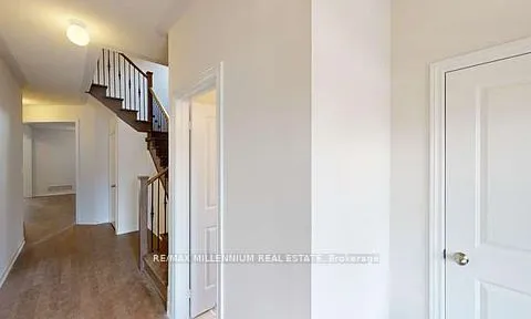 335 Leanne Lane, ON L9V 1Y3