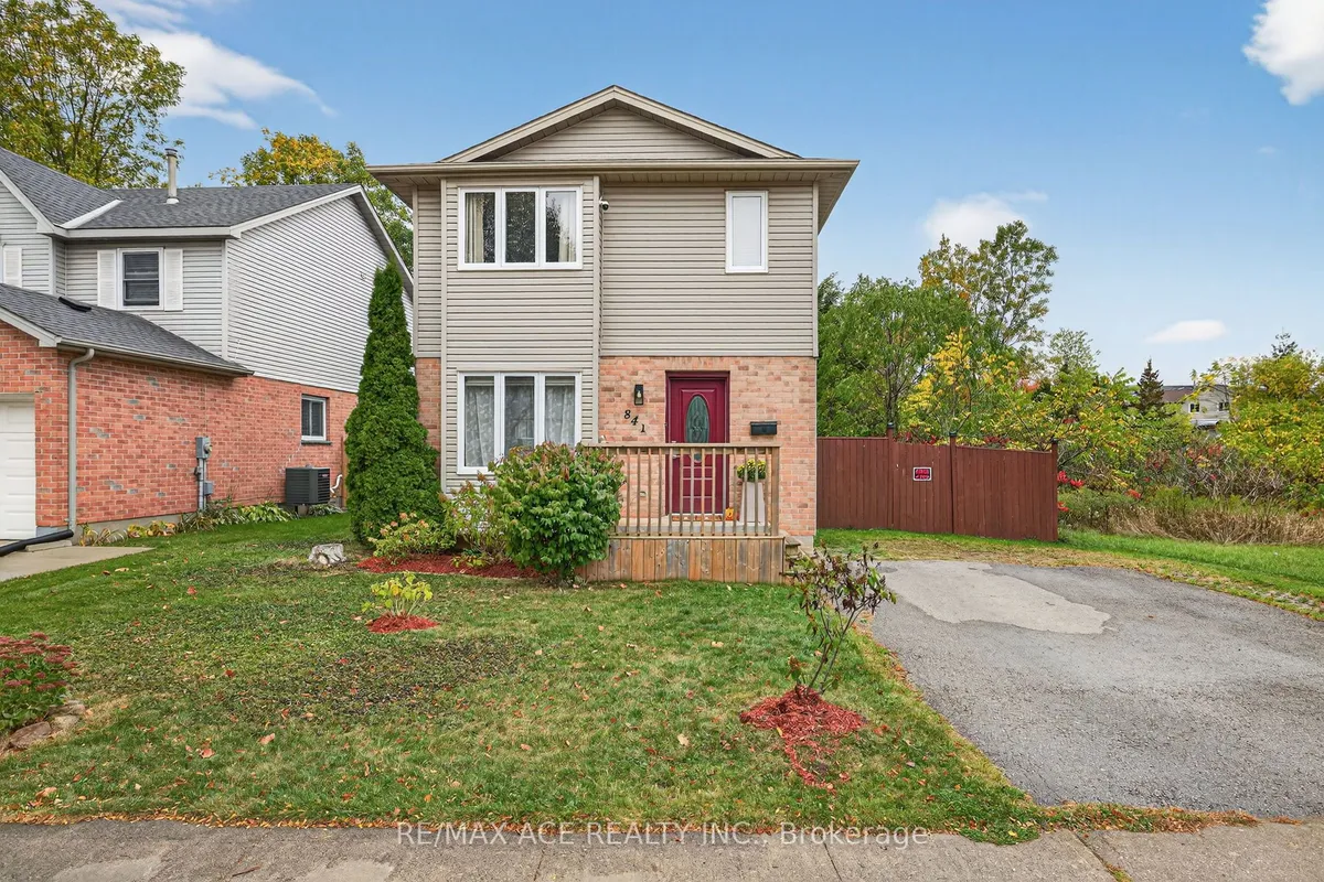 841 Deveron Crescent, ON N5Z 5B4