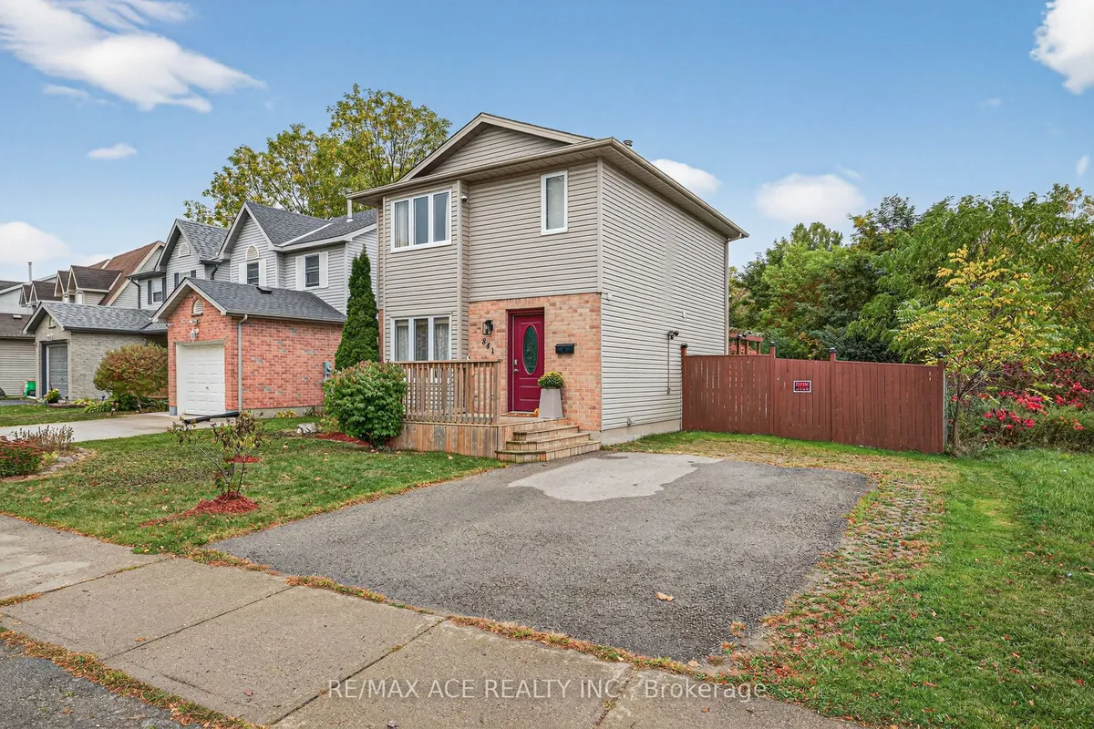 841 Deveron Crescent, ON N5Z 5B4