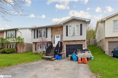 32 Hemlock Street, ON L2T 4B7